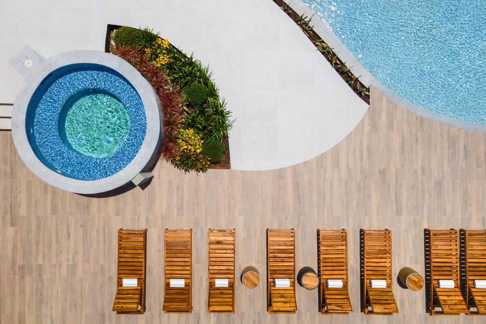 ホテル Courtyard By Marriott Curacao ウィレムスタッド エクステリア 写真