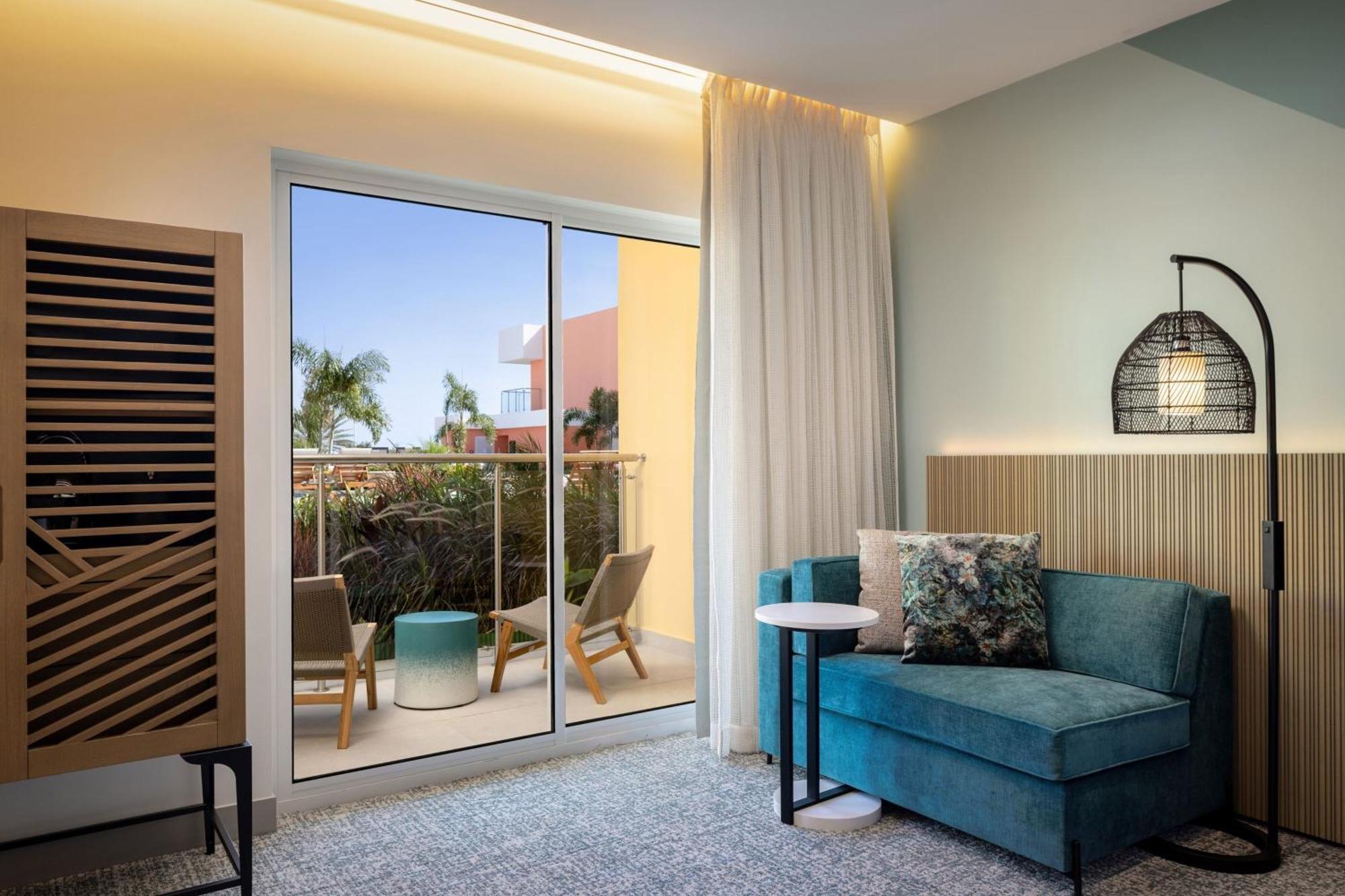 ホテル Courtyard By Marriott Curacao ウィレムスタッド エクステリア 写真