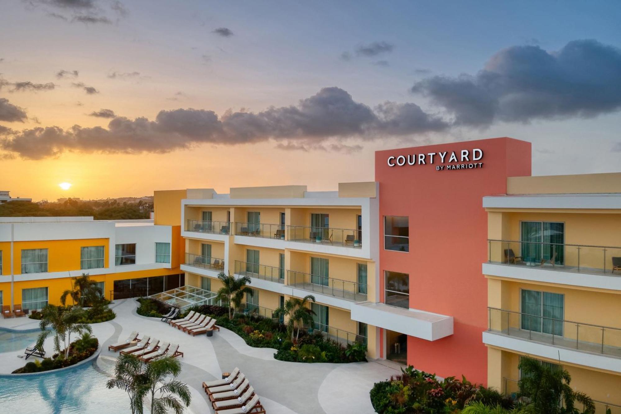 ホテル Courtyard By Marriott Curacao ウィレムスタッド エクステリア 写真